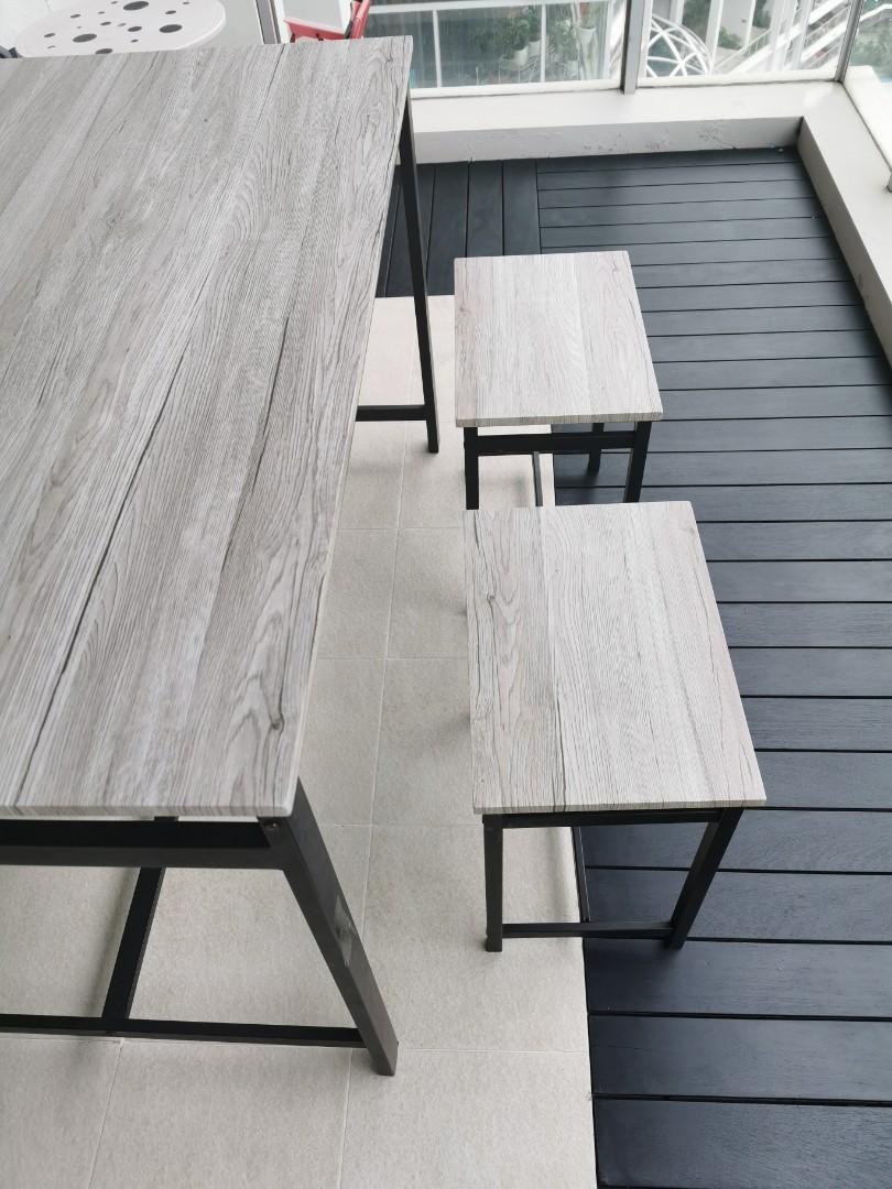 Dining table set (Category: Tables & Sets) located in Singapore. Submitted by victoriafarr (Listing ID 1044720311, Image 3). Description: Nearly new, bought less than a year ago for $180 from fortytwo..