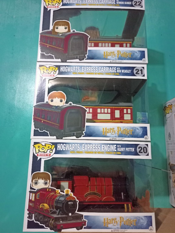 POP! Rides Harry Potter: Hogwarts Express Carriage com Ron Weasley - Funko