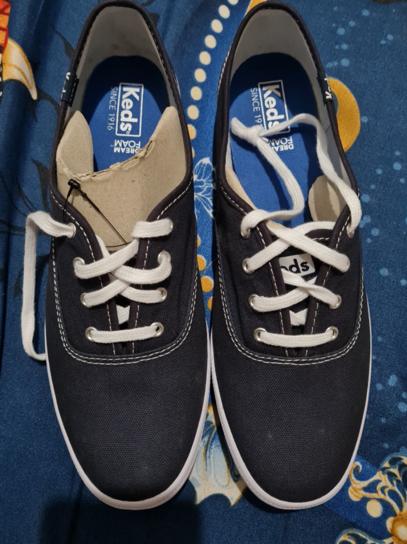 navy keds