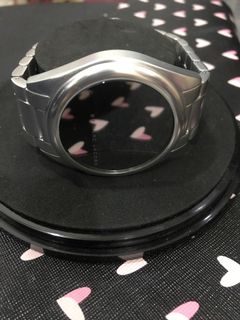 (Category: ) located in . Submitted by accessorizewarrobe (Listing ID 1044788302, Image 1). Description: .