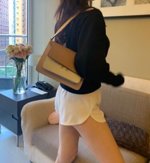 （分類：）位於 。 由 lobeyh 提交（商品編號 1044770428，圖片 1）。簡介： 。