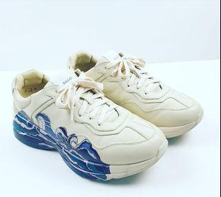 gucci wave sneakers