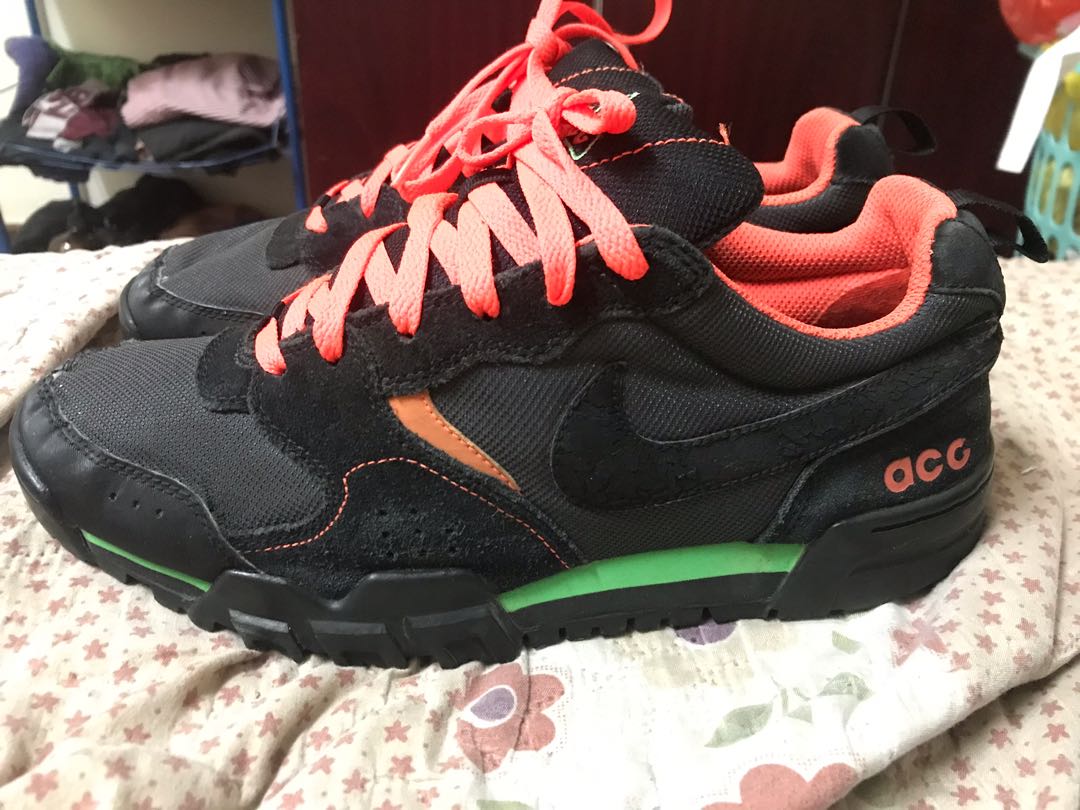 kasut nike acg