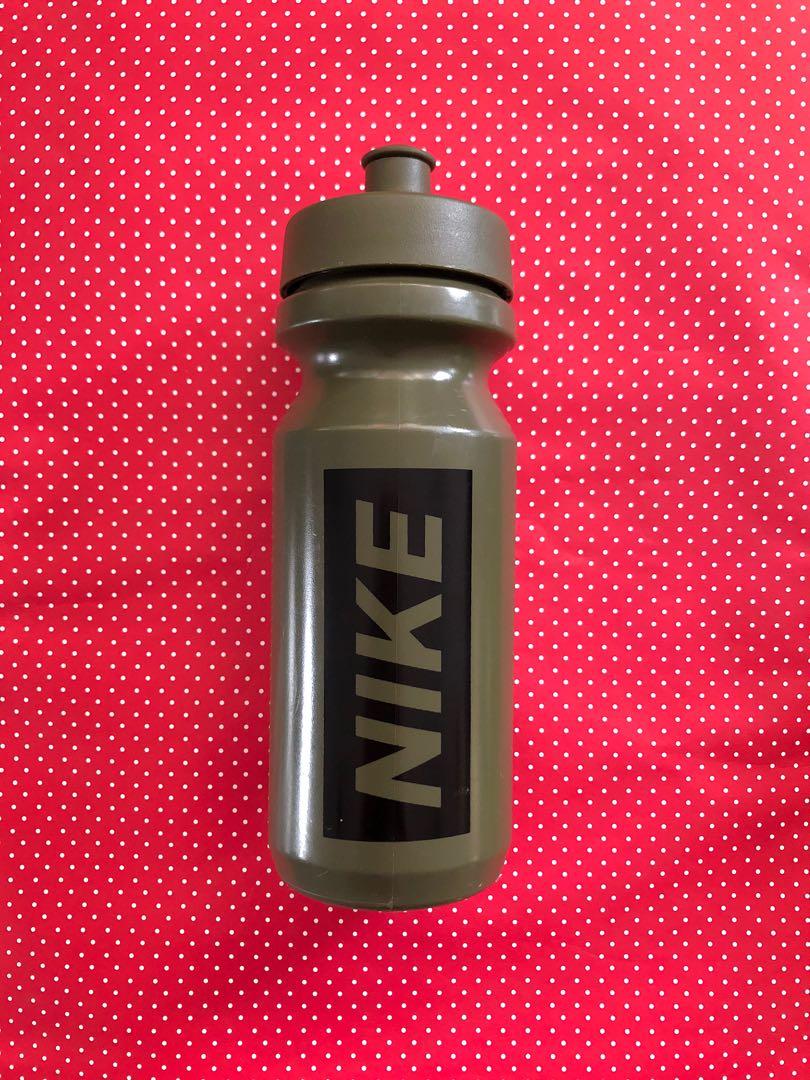 Nike 22oz Big Mouth Graphic Water Bottle.