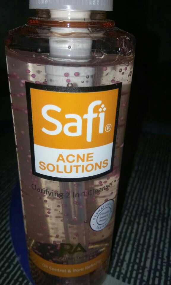 safi acne solution whipped cleanser