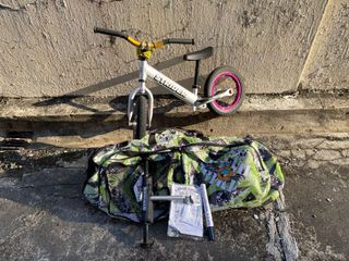 （分類：）位於 。 由 hksarrk 提交（商品編號 1044762038，圖片 1）。簡介： 。