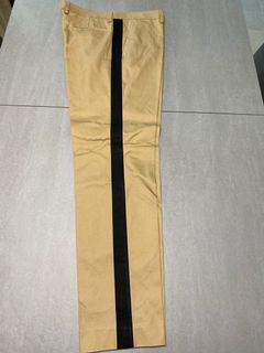 （分類：）位於 。 由 jacky_llm 提交（商品編號 1044710328，圖片 1）。簡介： 。