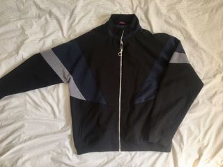 （分類：）位於 。 由 waynehon 提交（商品編號 1044721636，圖片 1）。簡介： 。