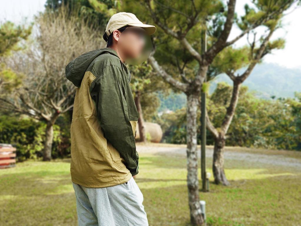 日本 Workman Field Core 野營系列超輕量男款棉質撞色 純色日式休閒機能連帽外套夾克 他的時尚 外套在旋轉拍賣