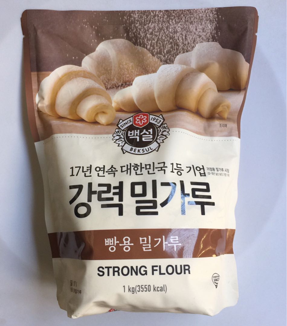 高筋麵粉 韓國製 白雪牌 Strong/bread flour Korea 1kg Best before 17/11/21, 嘢食 & 嘢飲