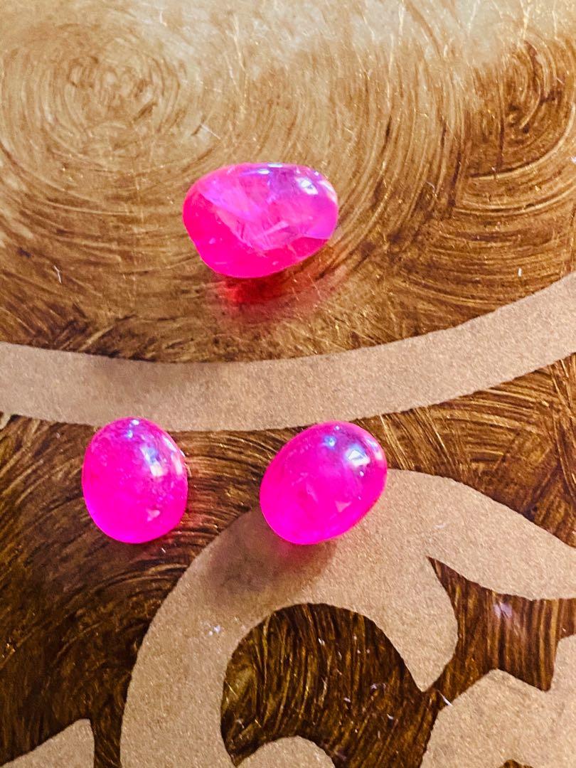 Authentic Natural ruby from Myanmar (Category: Precious Stones) located in Kawit. Submitted by downmemorylane1214 (Listing ID 1044938268, Image 2). Description: Bought in Myanmar- sold as set Decluttering Buyer to book and shoulder shipping.
