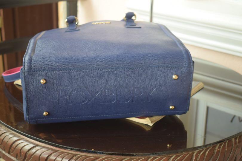 Authentic Roxbury 2-way Leather Bag, Luxury, Bags & Wallets on Carousell