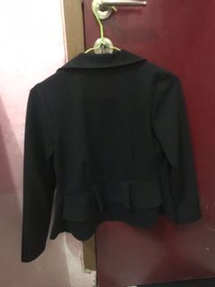 (Kategori: ) berada di . Dikirim oleh value_wardrobe (ID iklan 1045003972, Gambar 1). Deskripsi: .