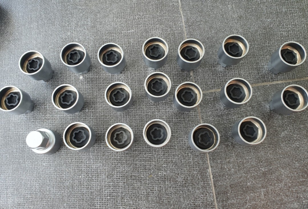 BMW WHEEL LOCK NUT KEY, Auto Accessories on Carousell