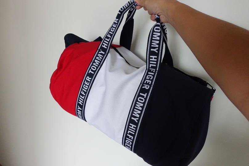 tommy hilfiger colorblock duffle bag