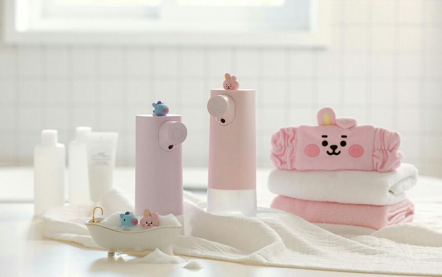 BT21 Baby Automatic Soap Dispenser Official Preorder, Hobbies & Toys