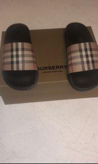 Burberry women slides size:6