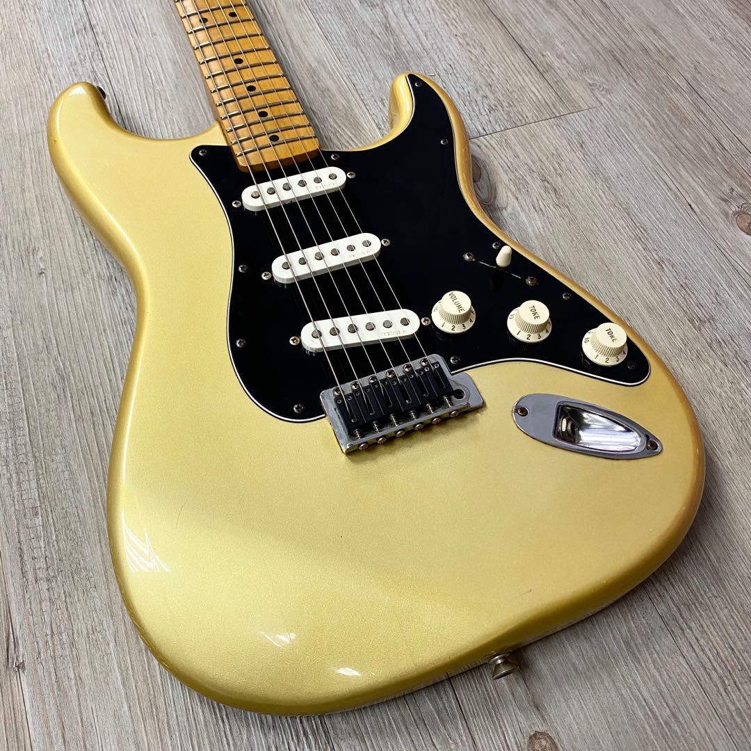 Fender stratocaster sales 60th anniversary mexican