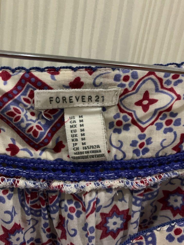 Forever 21 top (Category: Sleeveless) located in Muntinlupa City. Submitted by _preloveditems99 (Listing ID 1045025695, Image 2). Description: Used thrice. Good as new..