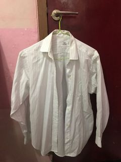 (Kategori: ) berada di . Dikirim oleh value_wardrobe (ID iklan 1044994702, Gambar 1). Deskripsi: .