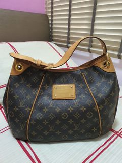 (Category: ) located in . Submitted by angel_lover (Listing ID 1044987646, Image 1). Description: .