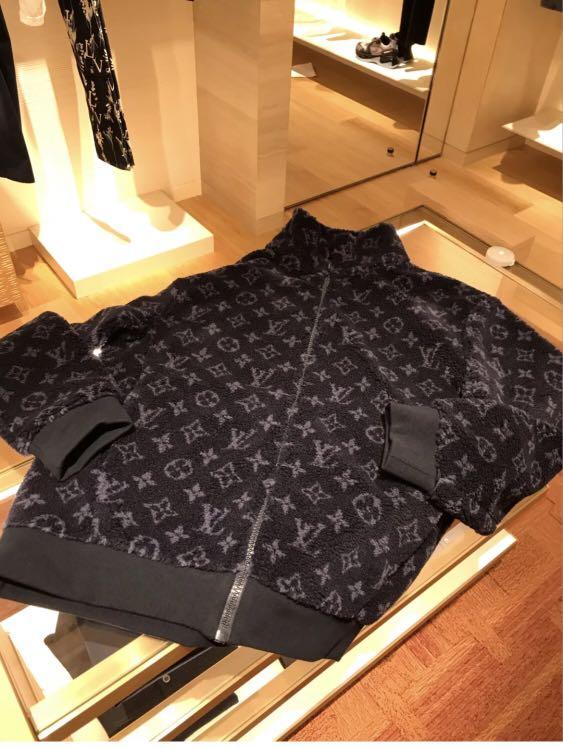 Louis Vuitton teddy jacket blue 泰迪熊LV 外套, 男裝, 外套及戶外衣服- Carousell