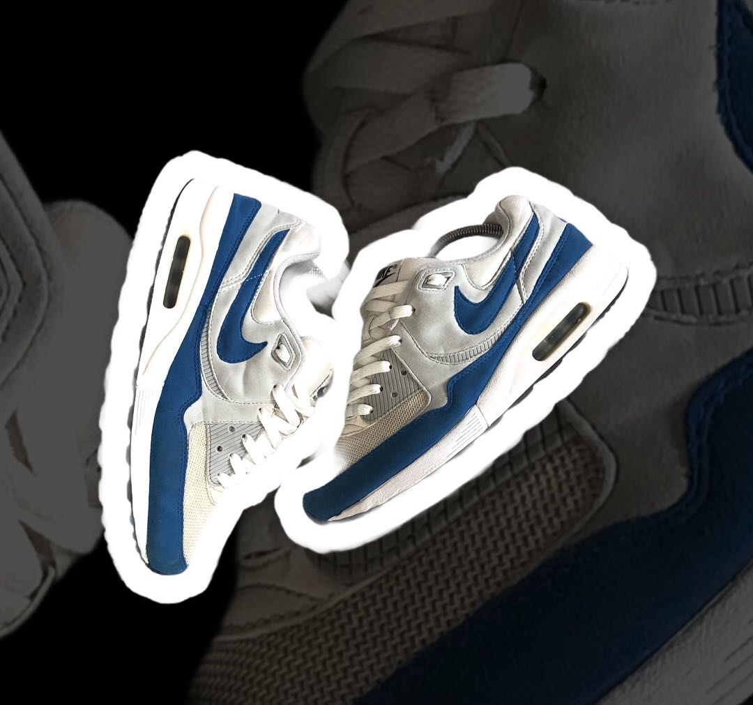 air max light essential