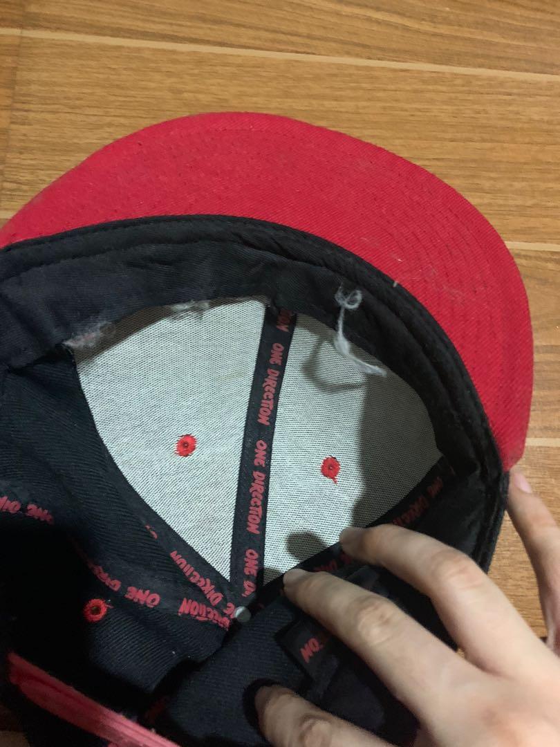 One Direction Official Merch Ball Cap (Category: Hats & Beanies) located in Quezon City. Submitted by kloride (Listing ID 1045009269, Image 3). Description: Used once.