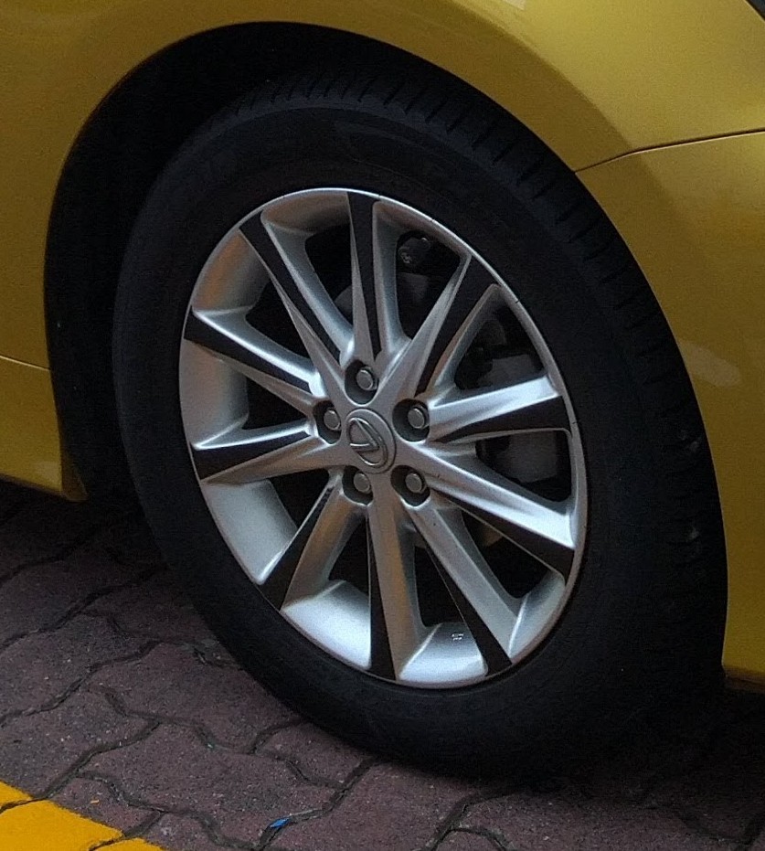 Original 16in Lexus tyres and rims swap, Car Accessories, Tyres & Rims on Carousell