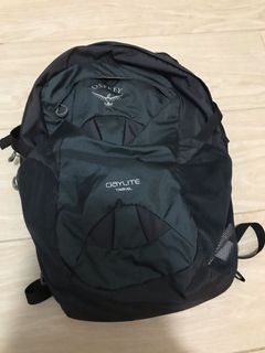 （分類：）位於 。 由 juliusgabriel 提交（商品編號 1044993196，圖片 1）。簡介： 。