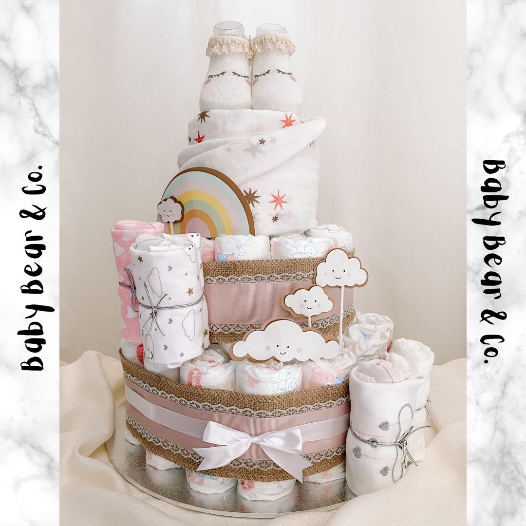 Baby hamper cake clearance