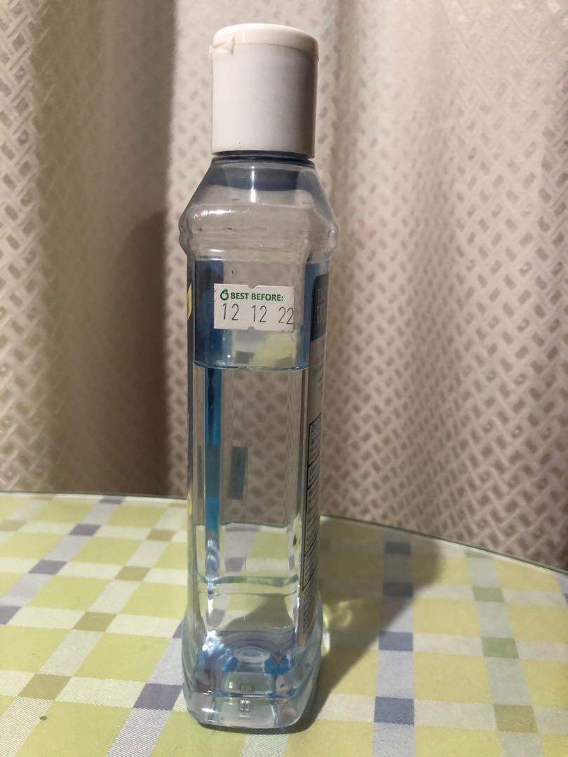 T.N. Dickinson’s Witch Hazel Astringent (Category: Face Care) located in Marikina City. Submitted by arielless91 (Listing ID 1045029614, Image 2). Description: Selling T.N. Dickinson’s Witch Hazel Astrigent toner (473ML) 💵 Retail price: PHP495 in Healthy Options 🧴 At around 80% left in the content ⛔️ Expiry date: December 12, 2020 🛍 RFS: Changed my skincare routine. Witch hazel is not the best for my skin :( 🚚 Shipping method: Lalamove/Grab. 