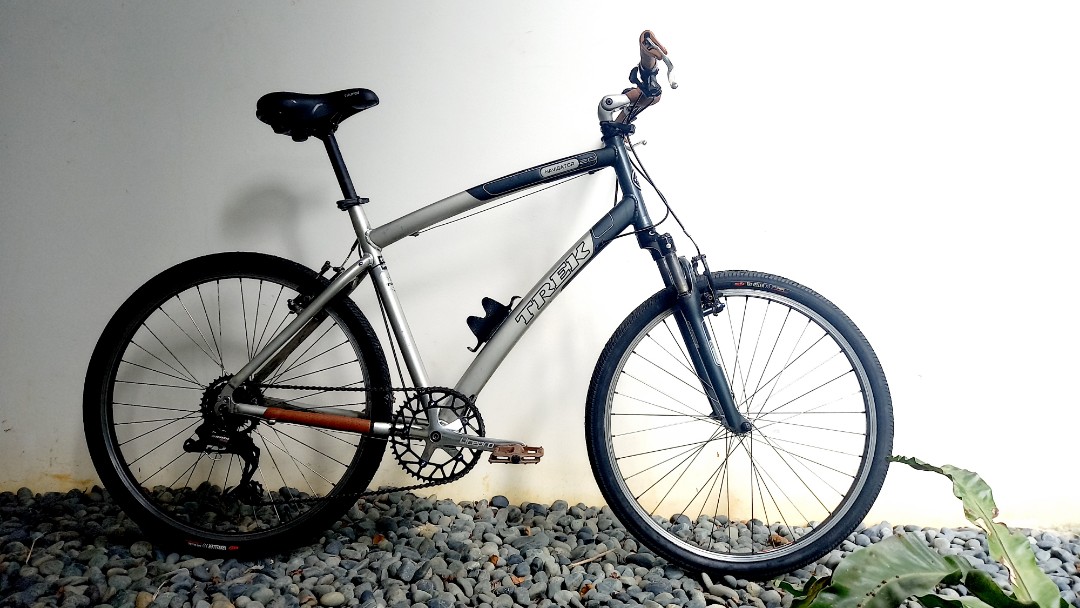 trek rst 2 travel