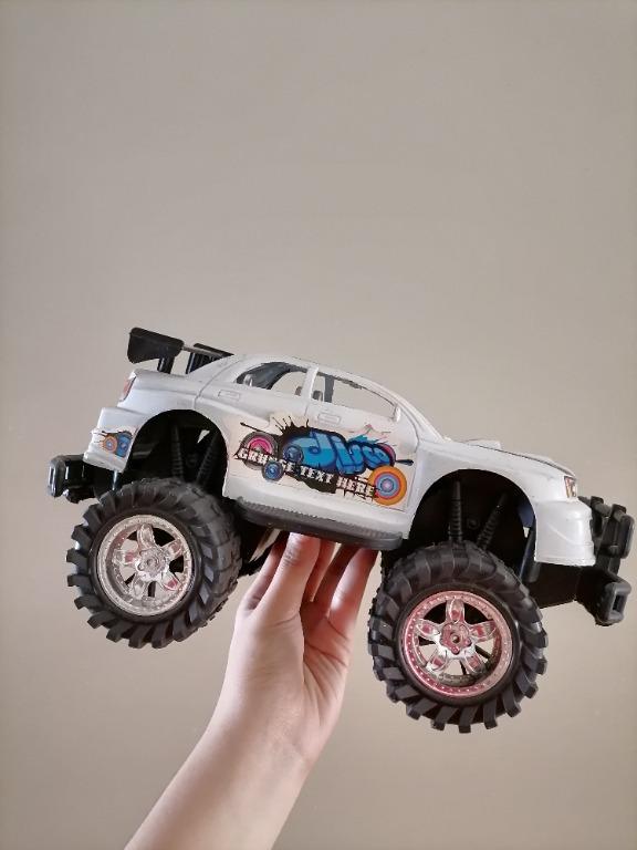 white monster truck toy