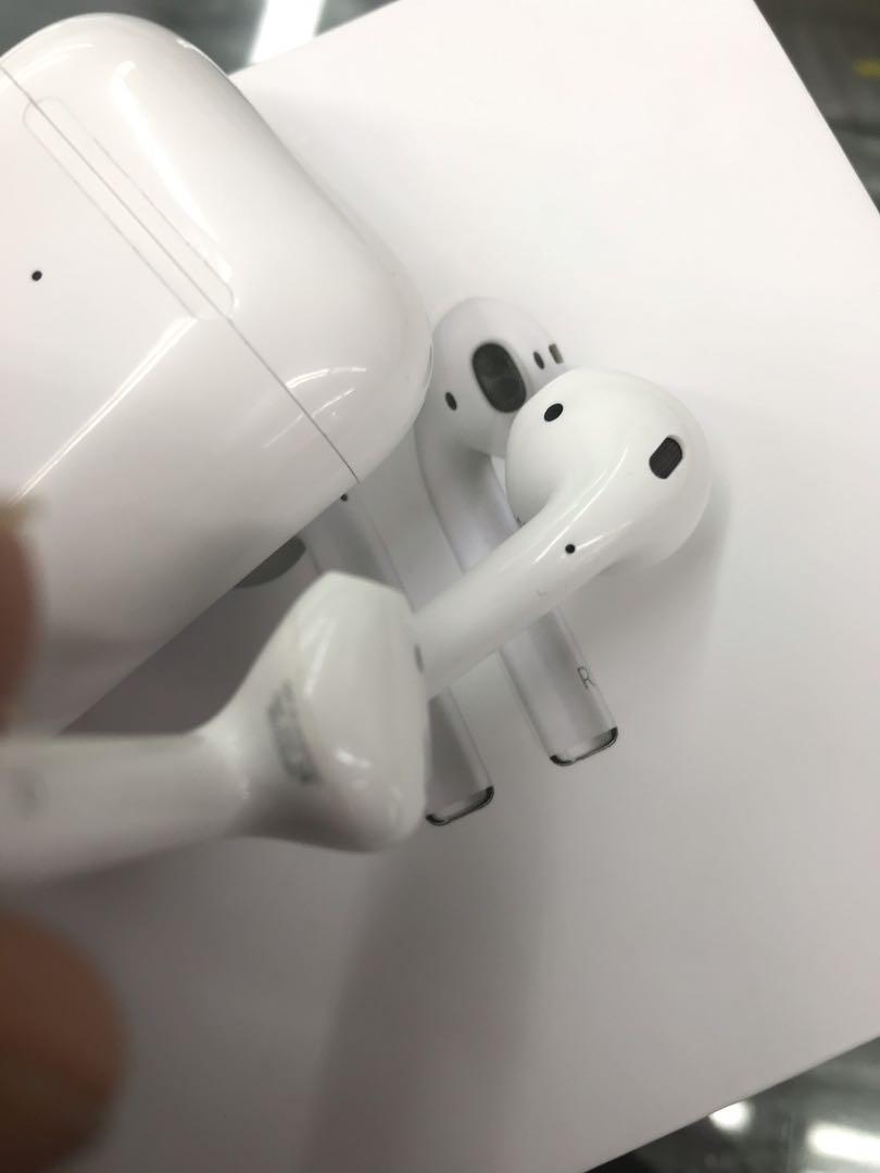 Airpods v2 hotsell i9000