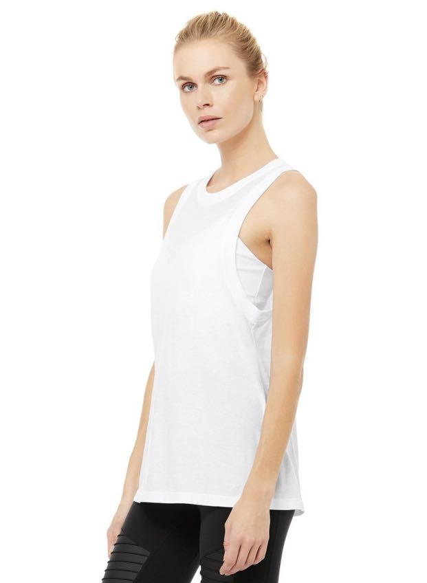 Alo model tank XS (Category: Activewear) located in Singapore. Submitted by jacess (Listing ID 1045194797, Image 2). Description: .