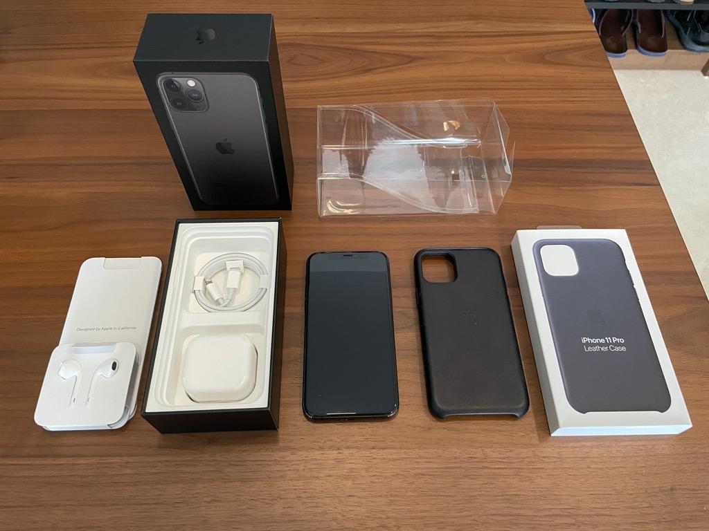 Apple Iphone 11 Pro 256 Gb Space Gray Unlocked With Applecare Leather Case Mobile Phones Tablets Iphone Iphone 11 Series On Carousell