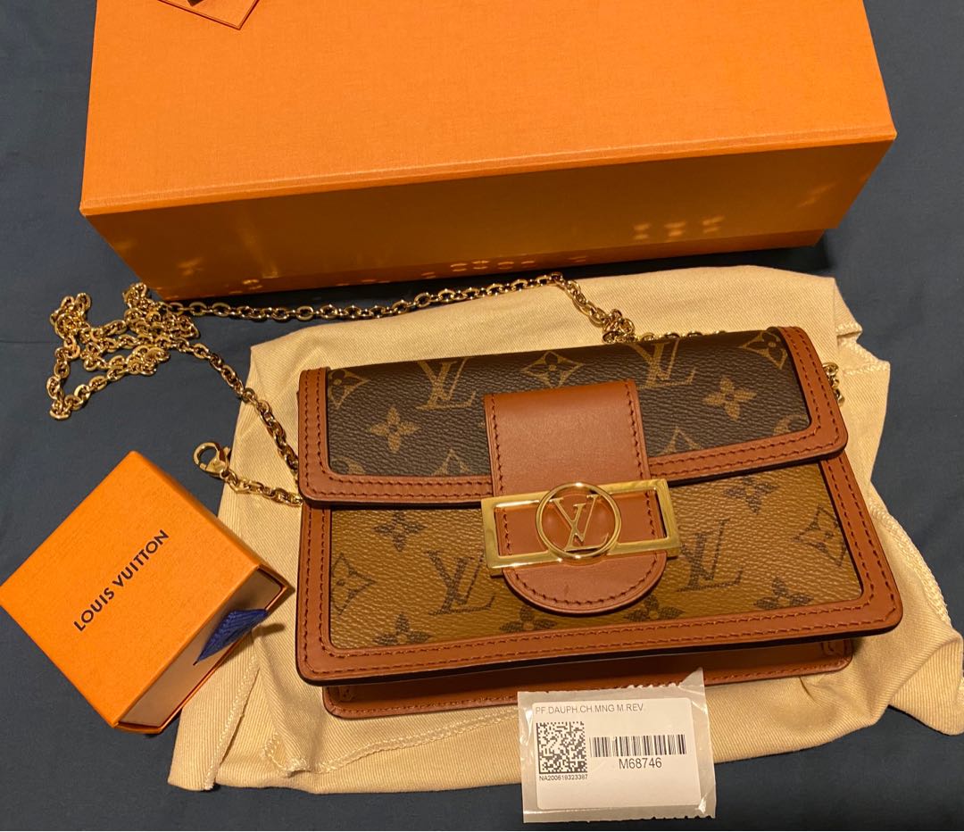 Louis Vuitton Dauphine chain wallet (M68746)