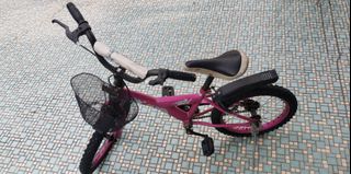 (Category: ) located in . Submitted by quinnlim18 (Listing ID 1045192999, Image 1). Description: .