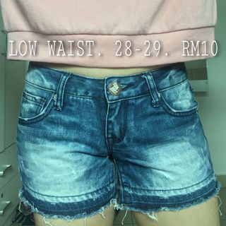 (Category: ) located in . Submitted by pretty.savage (Listing ID 1045223596, Image 1). Description: .