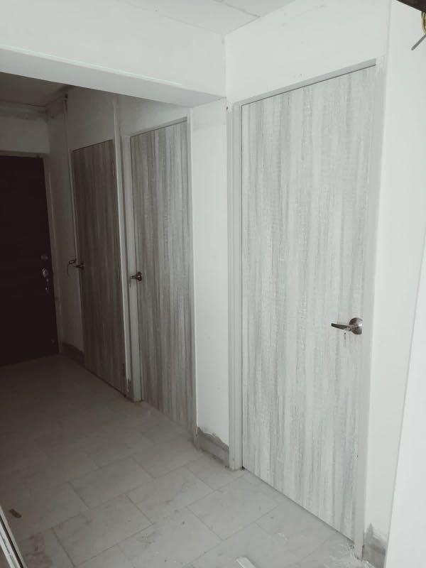HDB laminate room door ( solid core )441273512195543047