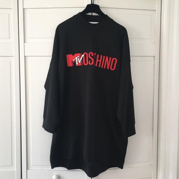 H&m moschino oversized best sale dress