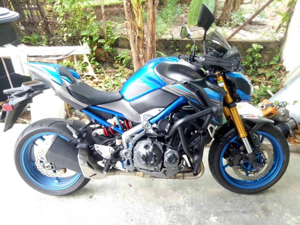 Kawasaki zr900b deals