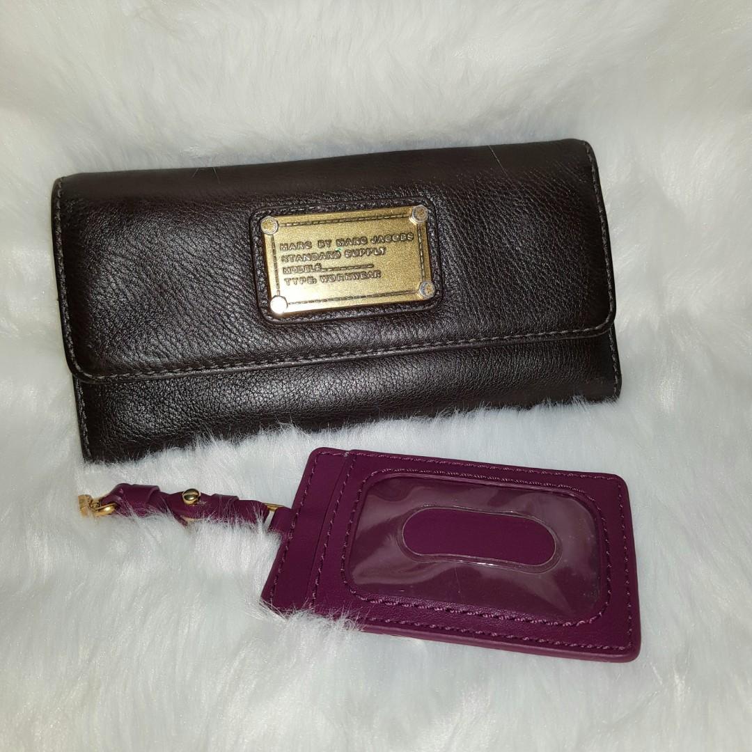 Marc Jacobs wallet with free marc jacobs luggage tag Luxury Bags Wallets on Carousell