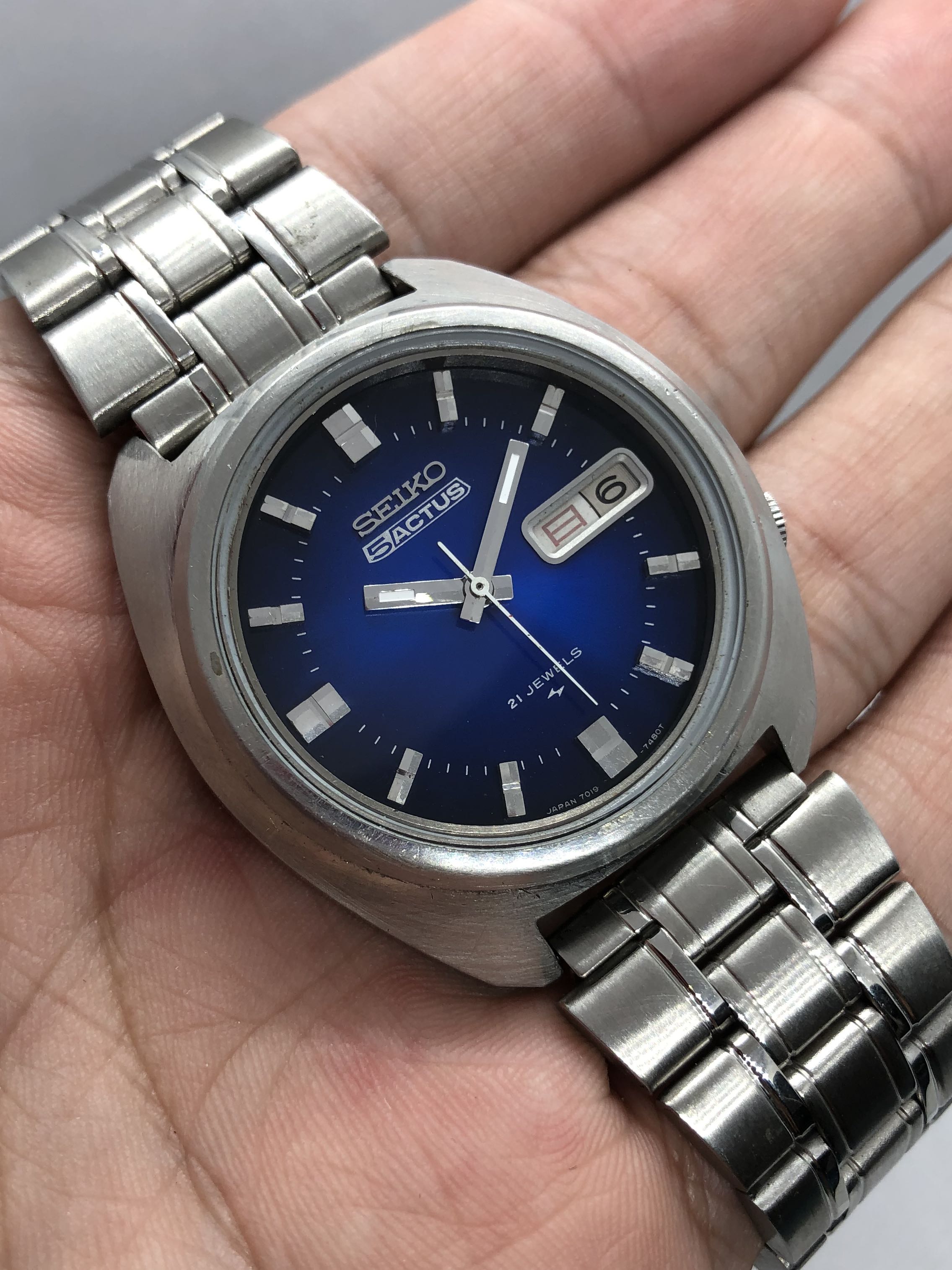 Seiko 5 Actus Vintage 1974 Blue 37mm Automatic Watch, Luxury, Watches on  Carousell