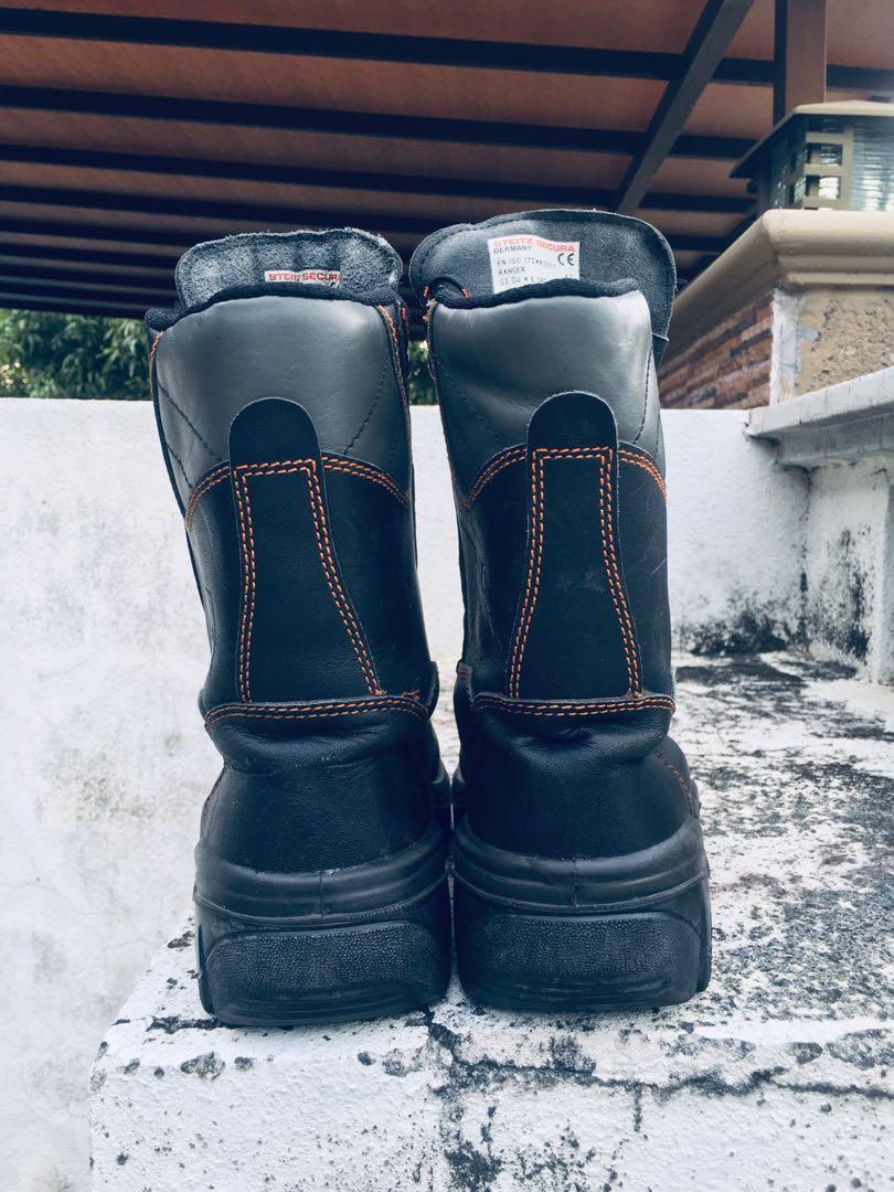 Stihl ranger deals chainsaw boots