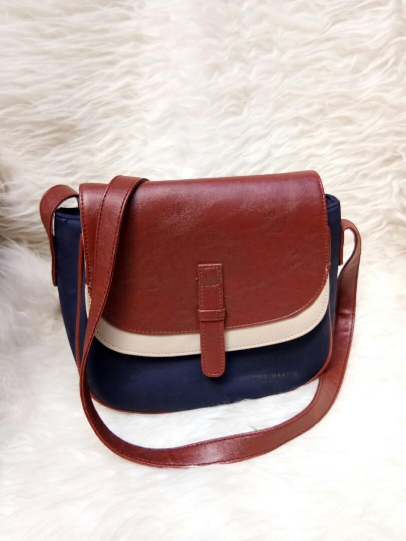 Sophie martin sling hot sale bag