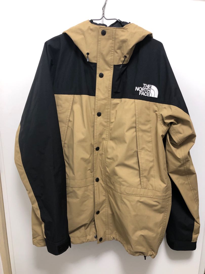 The North Face mountain light jacket, 男裝, 外套及戶外衣服- Carousell