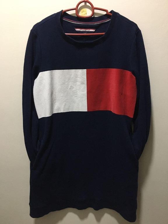 Tommy hilfiger hotsell sweater big logo
