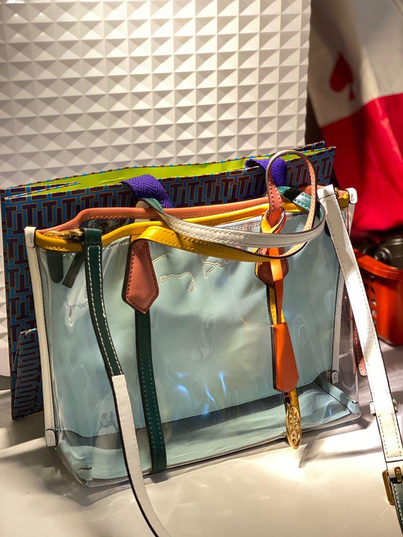 tory burch perry clear tote, Luxury, Bags & Wallets on Carousell